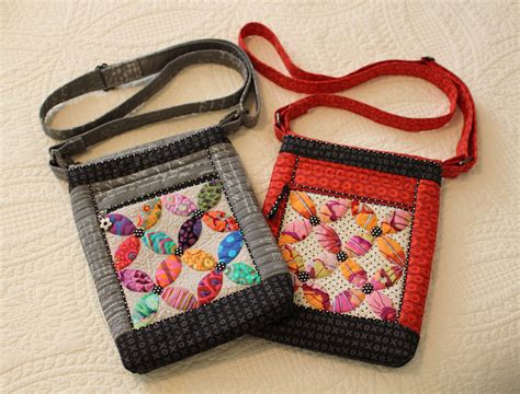 canvas peel out purse